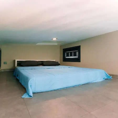 Yomra Hotel