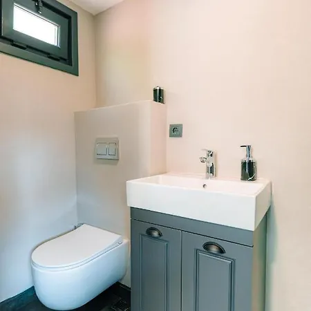 Yomra Hotel 4*